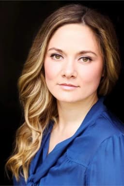 Bree Peters headshot