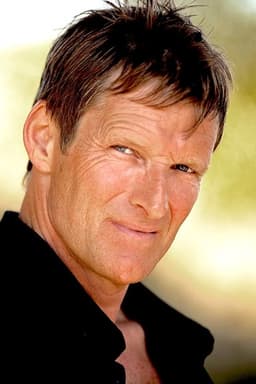 Mark Oliver headshot