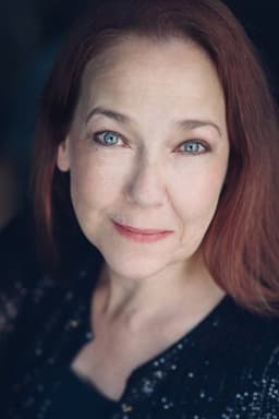 Harriet Sansom Harris headshot
