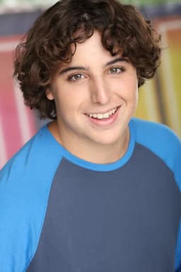 Noah Kaye Bentley headshot
