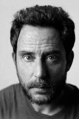 Eduard Buch headshot
