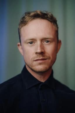 Dean Ridge headshot