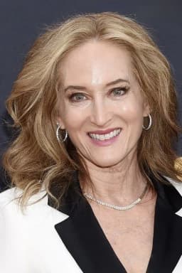 Kim Myers headshot