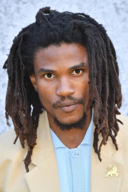 Sheldon Shepherd headshot