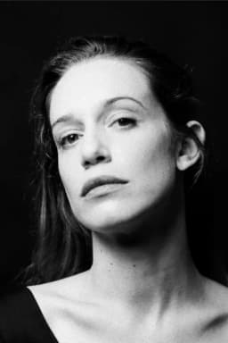 Daniella Kertesz headshot