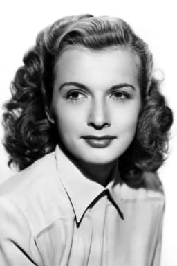 Carole Mathews headshot