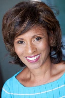 Iona Morris headshot