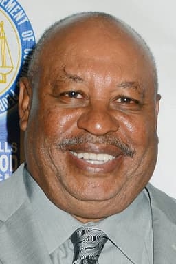 Earl Billings headshot