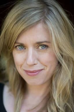 Lesley Conroy headshot