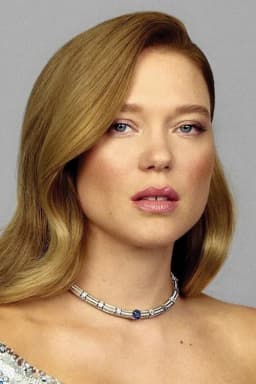Léa Seydoux headshot