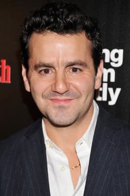 Max Casella headshot