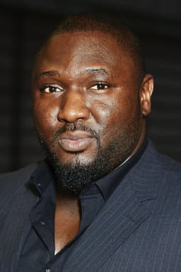 Nonso Anozie headshot