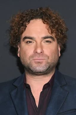Johnny Galecki headshot