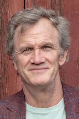 Matt Salinger headshot
