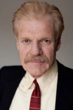 Danny Goldring headshot