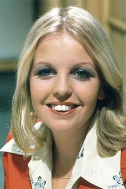 Sally Thomsett headshot