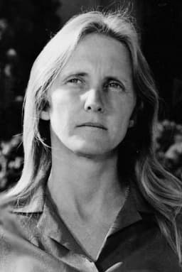 Delores Taylor headshot