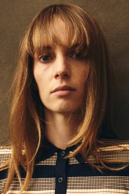 Maya Hawke headshot