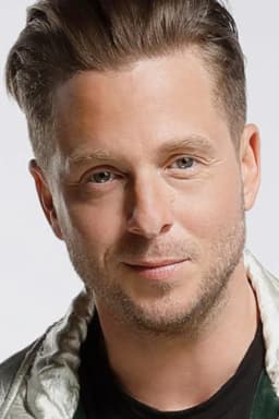 Ryan Tedder headshot