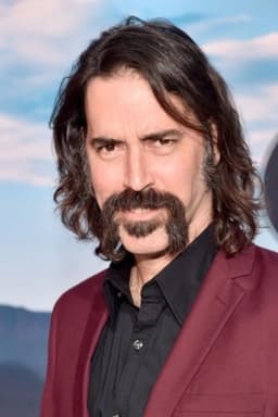 Jeff Daniel Phillips headshot