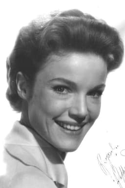 Pippa Scott headshot