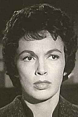 Maxine Cooper headshot
