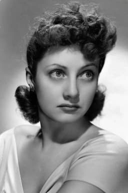Diana Lewis headshot