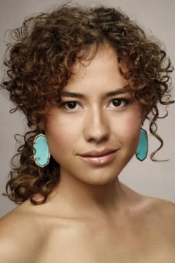 Dora Madison headshot