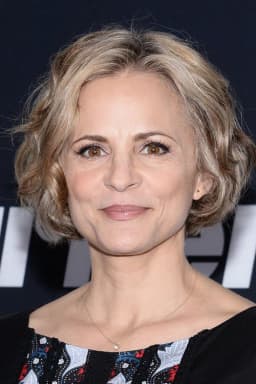 Amy Sedaris headshot