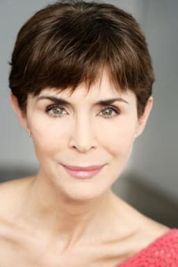 Kim Weeks headshot