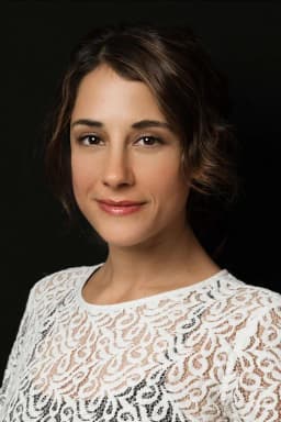 Elisa Zulueta headshot