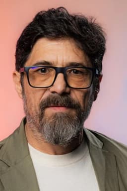 Hector Kotsifakis headshot