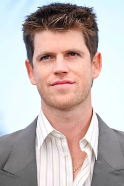 Miguel Bernardeau headshot