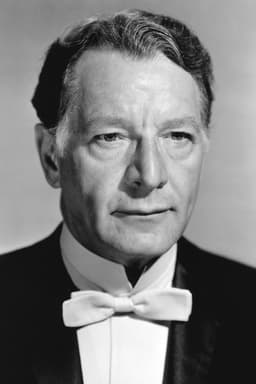 Robert Barrat headshot