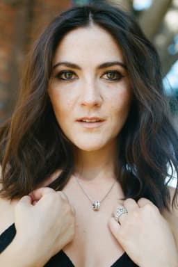 Isabelle Fuhrman headshot
