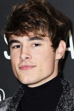 Kian Lawley headshot