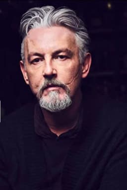 Tommy Flanagan headshot