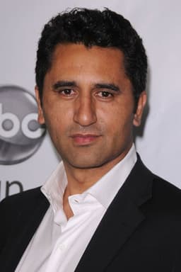 Cliff Curtis headshot