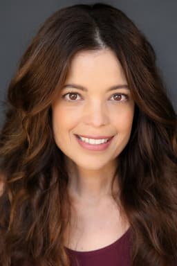 Katia Gomez headshot