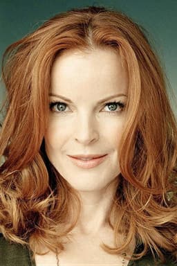 Marcia Cross headshot