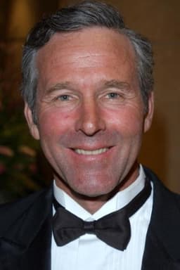 Timothy Bottoms headshot