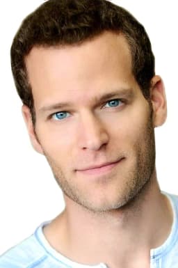 Josh Ventura headshot
