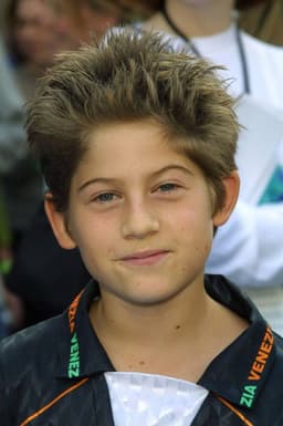 Alex D. Linz headshot