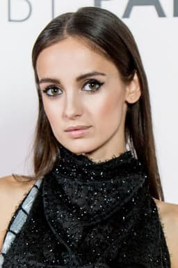 María de Nati headshot