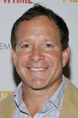Steve Guttenberg headshot