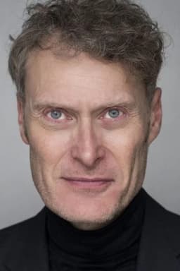 Jonathan D. Mellor headshot
