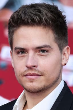Dylan Sprouse headshot