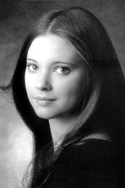 Lynne Frederick headshot