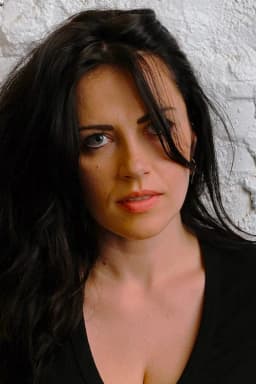 Dagmara Dominczyk headshot
