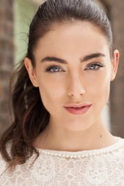 Charlotte Atkinson headshot